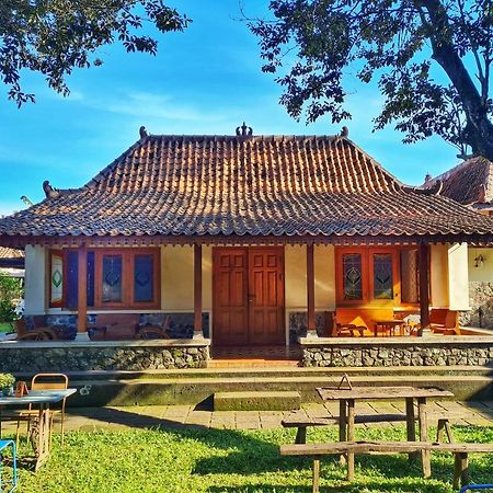 Omah Pitoe Yogya Homestay Yogyakarta Exterior photo