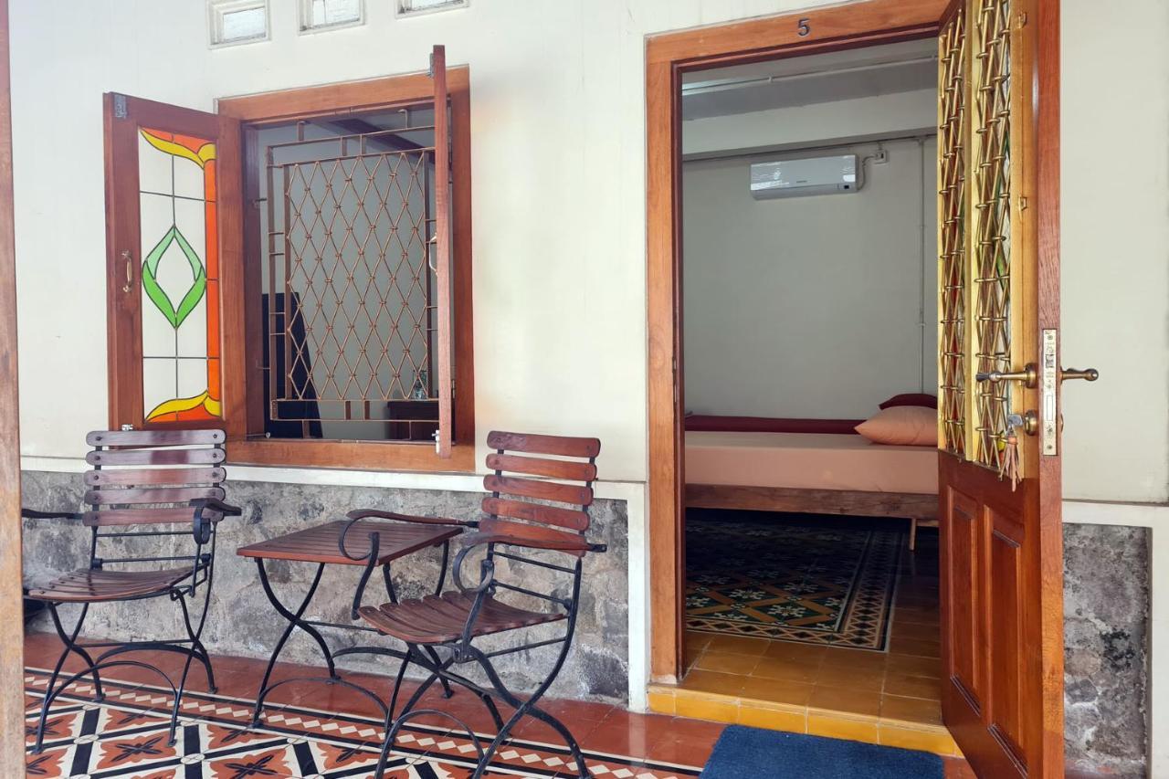 Omah Pitoe Yogya Homestay Yogyakarta Exterior photo