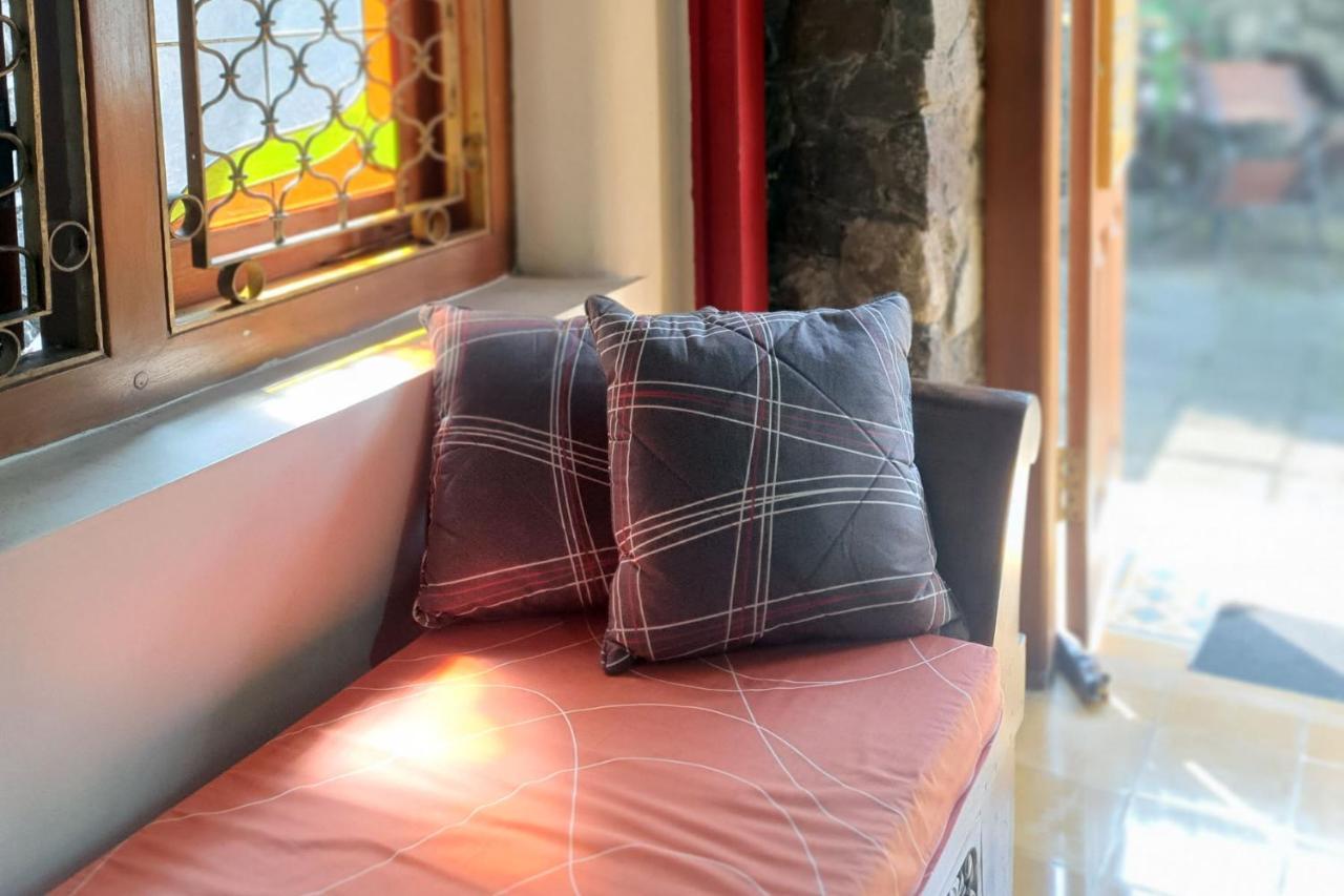 Omah Pitoe Yogya Homestay Yogyakarta Exterior photo