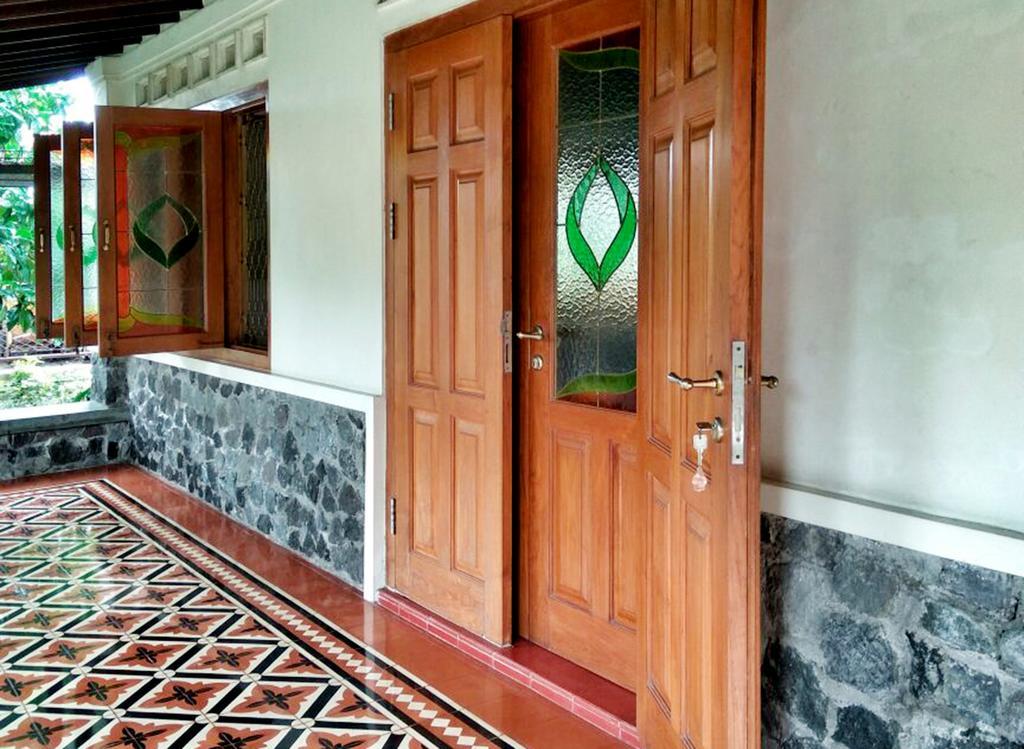 Omah Pitoe Yogya Homestay Yogyakarta Exterior photo