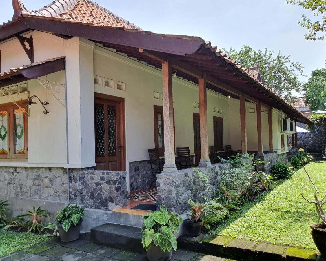 Omah Pitoe Yogya Homestay Yogyakarta Exterior photo
